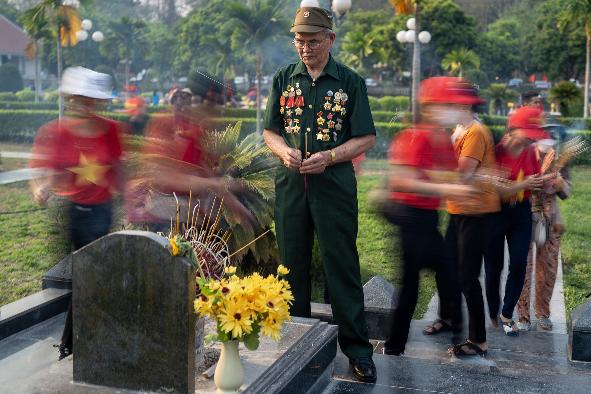 Cuộc viếng thăm của những đồng đội giữa 
